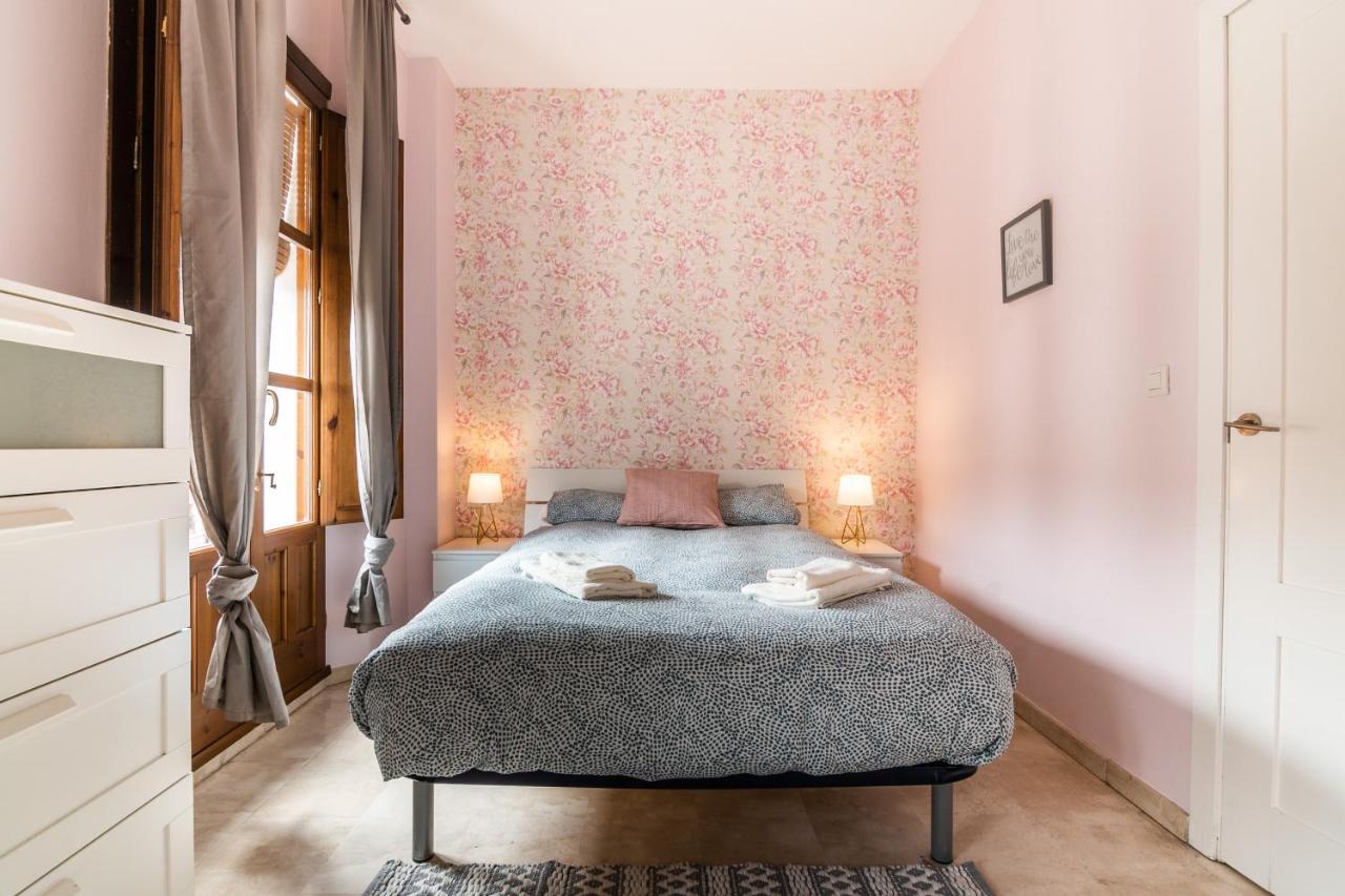 Tuguest Isabel La Catolica II Apartment Гранада Экстерьер фото