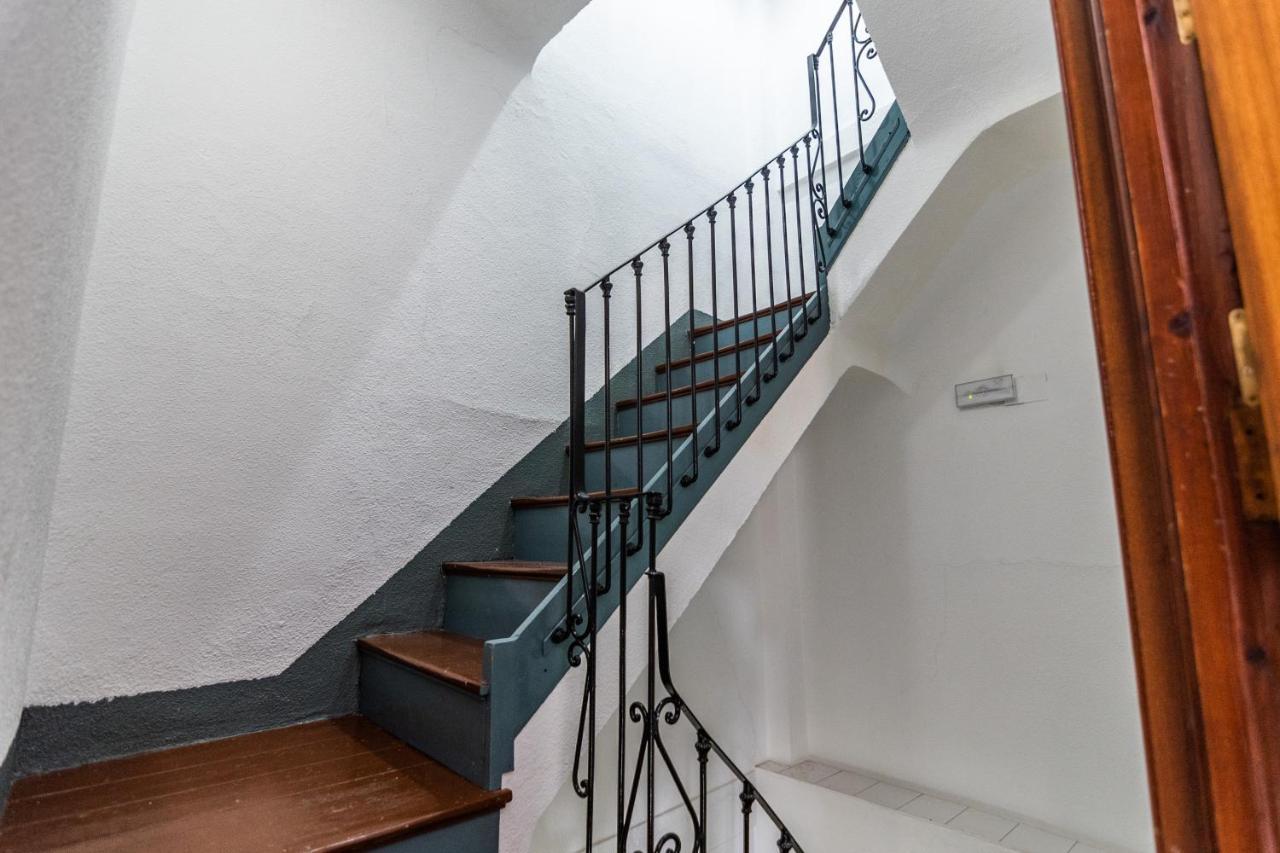 Tuguest Isabel La Catolica II Apartment Гранада Экстерьер фото